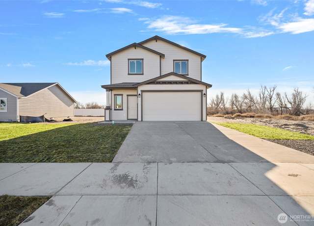 Property at 4247 W Sandy Ct, Moses Lake, WA 98837, 4 beds, 3.5 baths