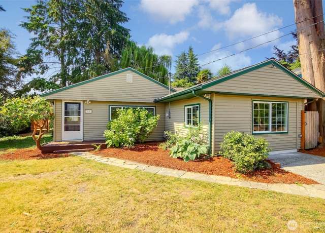 Property at 7615 S 113th St, Seattle, WA 98178, 3 beds, 1 bath