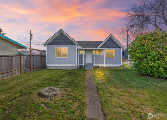 Property at 2123 S Cushman Ave, Tacoma, WA 98405, 2 beds, 1 bath