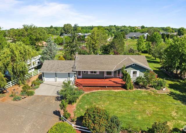 Property at 842 W Langdon Rd, Walla Walla, WA 99362, 5 beds, 2 baths