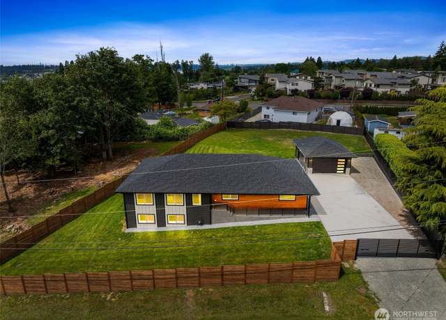 Property at 10502 166th St, Renton, WA 98055, 4 beds, 3 baths