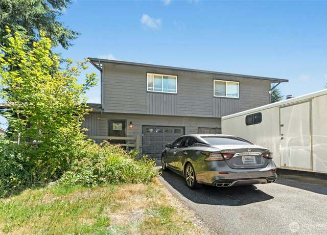 Property at 12209 11th Pl W, Everett, WA 98204, 5 beds, 3 baths