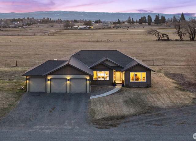 Property at 1701 Hay Dr, Ellensburg, WA 98926, 3 beds, 2.5 baths