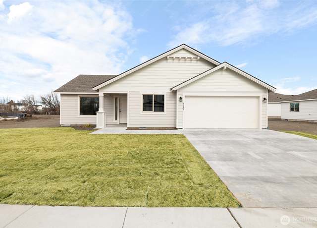 Property at 4242 W Sandy Ct, Moses Lake, WA 98837, 3 beds, 2 baths