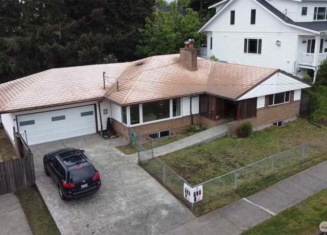 Property at 540 N 83rd St, Seattle, WA 98103, 6 beds, 3.5 baths