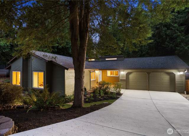 Property at 20932 NE 44th St, Sammamish, WA 98074, 3 beds, 2 baths