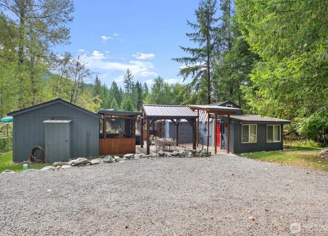 Property at 165 Nisqually Way, Ashford, WA 98304, 2 beds, 1.5 baths