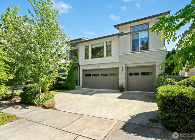 Property at 5111 NE 12th St, Renton, WA 98059, 4 beds, 3 baths
