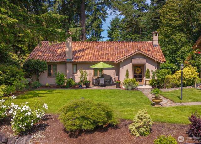 Property at 11211 Madera Cir SW, Lakewood, WA 98499, 3 beds, 2 baths