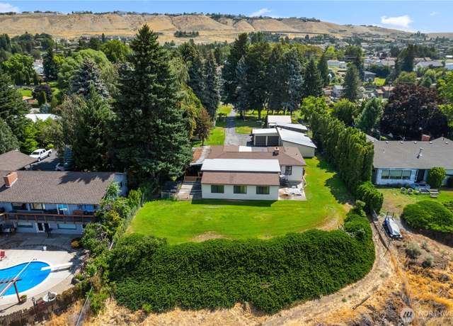Property at 2434 NW Alan Ave, East Wenatchee, WA 98802, 3 beds, 2 baths