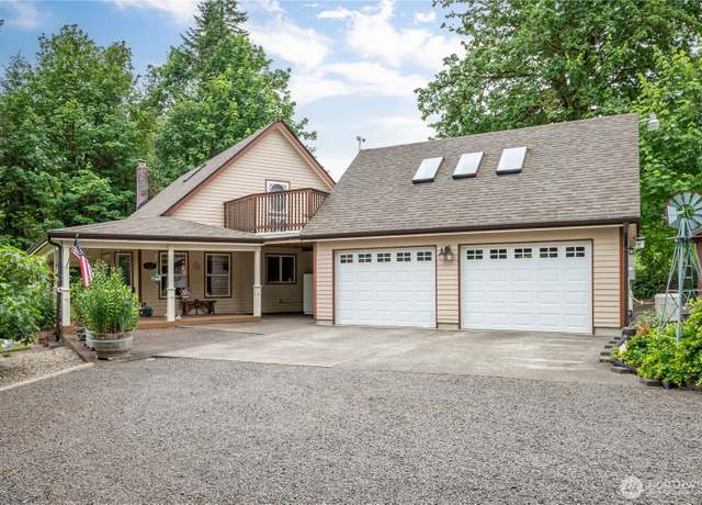 Property at 241 Growlers Gulch Rd, Castle Rock, WA 98611, 3 beds, 2 baths