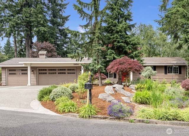 Property at 2054 SE Beech Ct, Port Orchard, WA 98366, 4 beds, 2 baths