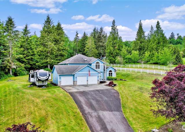Property at 3112 219th Ave SE, Snohomish, WA 98290, 4 beds, 2.5 baths