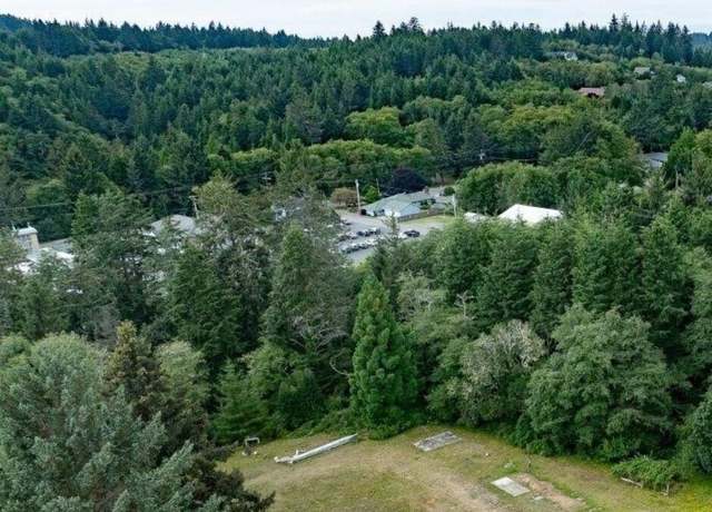 Property at 310 Cedar St NE, Ilwaco, WA 98624