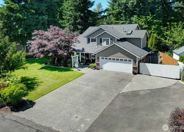Property at 12118 261st Ave E, Buckley, WA 98321, 4 beds, 2.5 baths