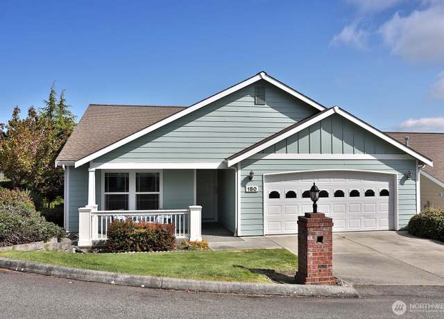 Property at 180 NW 12th Ct, Oak Harbor, WA 98277, 2 beds, 2 baths