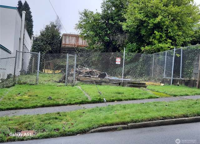Property at 1210 35th St, Everett, WA 98201