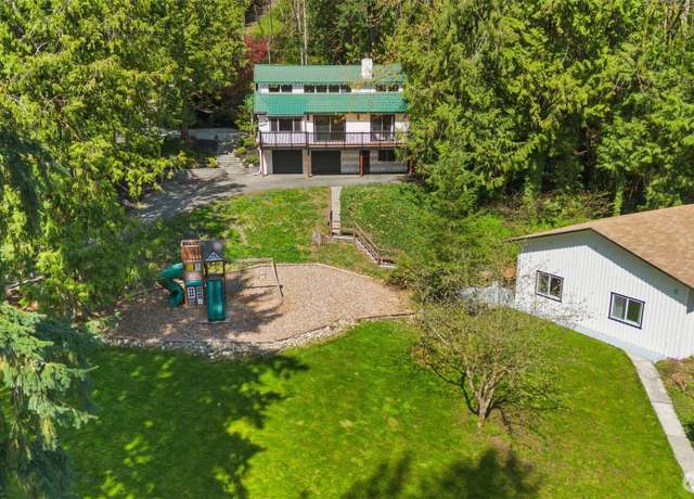 Property at 10708 185th Ave SE, Issaquah, WA 98027, 3 beds, 3.5 baths