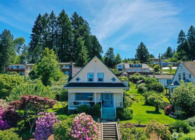 Property at 5060 E State Route 106, Union, WA 98592, 3 beds, 3 baths