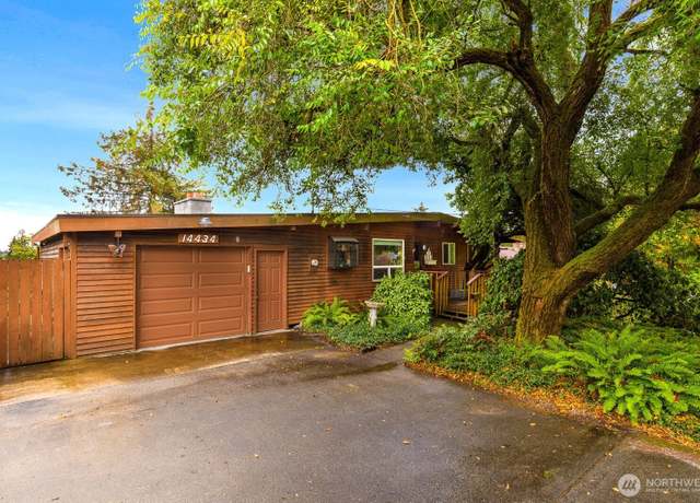 Property at 14434 6th Ave S, Burien, WA 98168, 4 beds, 2.5 baths