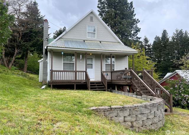 Property at 403 S 7th St, Roslyn, WA 98941, 3 beds, 2 baths