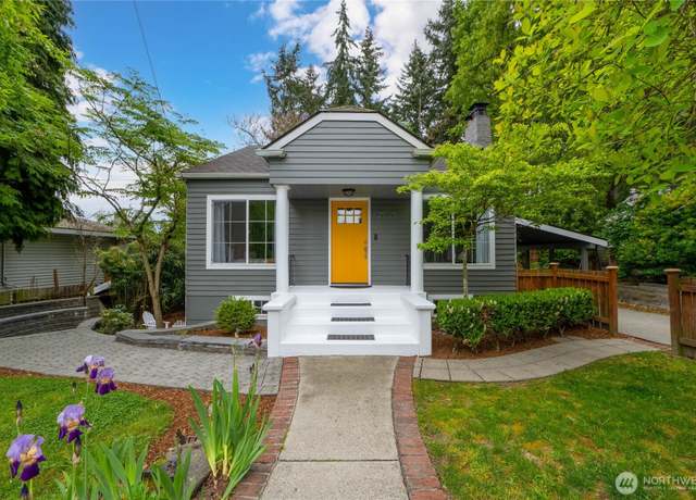 Property at 2125 N 161st Pl, Shoreline, WA 98133, 3 beds, 2.5 baths