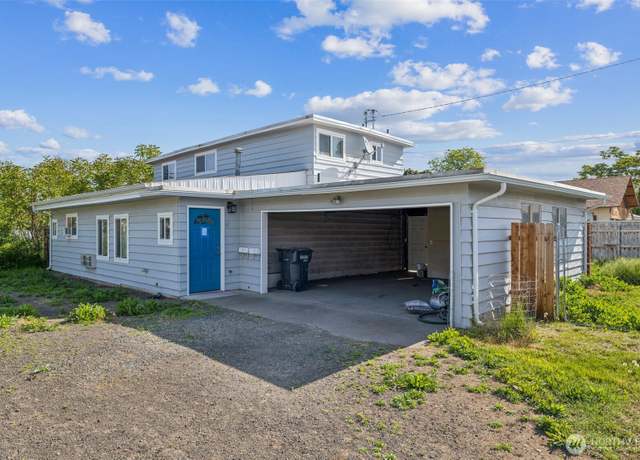 Property at 47 SE 10th St, College Place, WA 99324, 3 beds, 2 baths