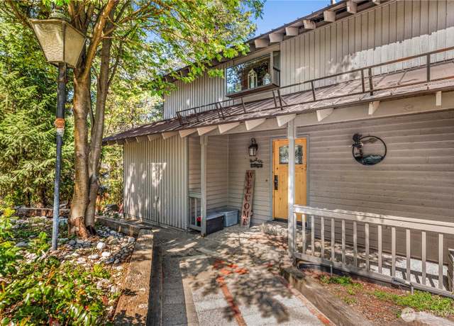 Property at 9864 E Leavenworth Rd, Leavenworth, WA 98826, 3 beds, 3 baths