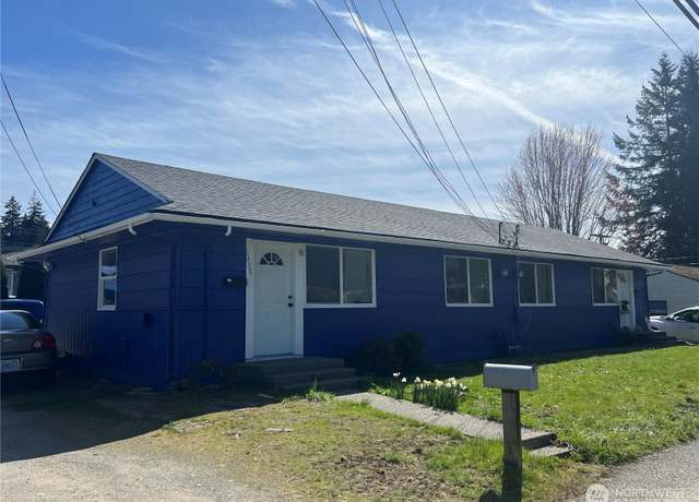 Property at 1428 Kirkland Ave NE, Renton, WA 98056, 4 beds, 2 baths