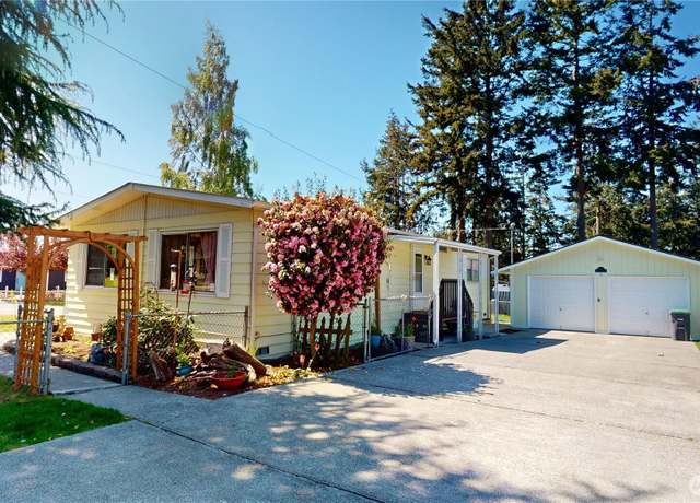 Property at 4317 Hamilton Dr, Oak Harbor, WA 98277, 2 beds, 2 baths