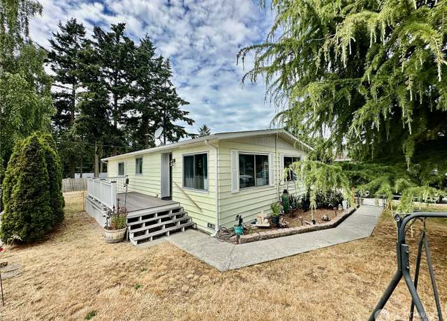 Property at 4317 Hamilton Dr, Oak Harbor, WA 98277, 2 beds, 2 baths