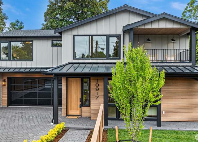 Property at 10917 NE 59th St, Kirkland, WA 98033, 4 beds, 2.5 baths