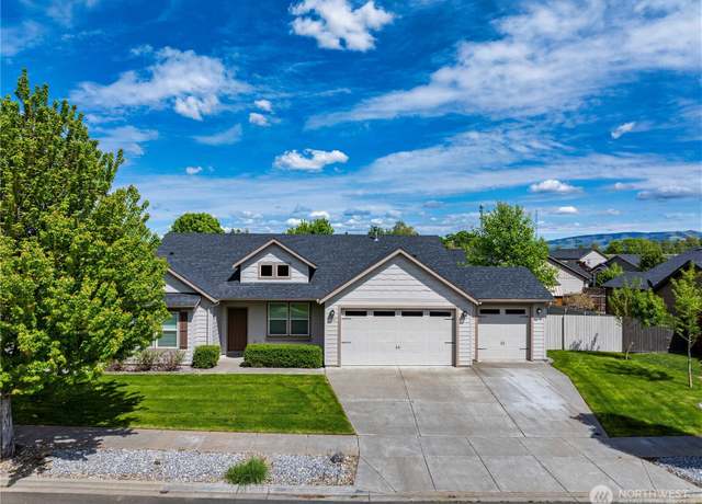 Property at 2147 Alco Ave, Walla Walla, WA 99362, 4 beds, 2 baths