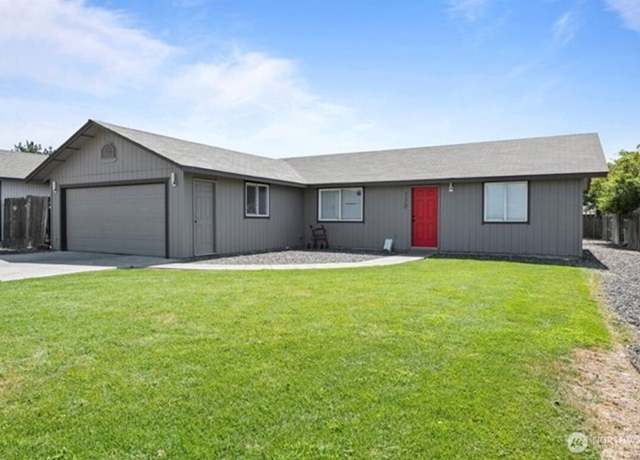 Property at 550 E Olympia St, Othello, WA 99344, 3 beds, 2 baths