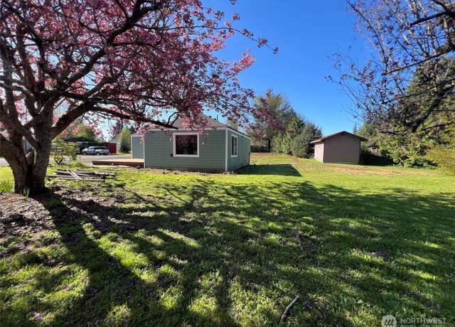 Property at 6321 Central Park Dr, Aberdeen, WA 98520, 2 beds, 1 bath