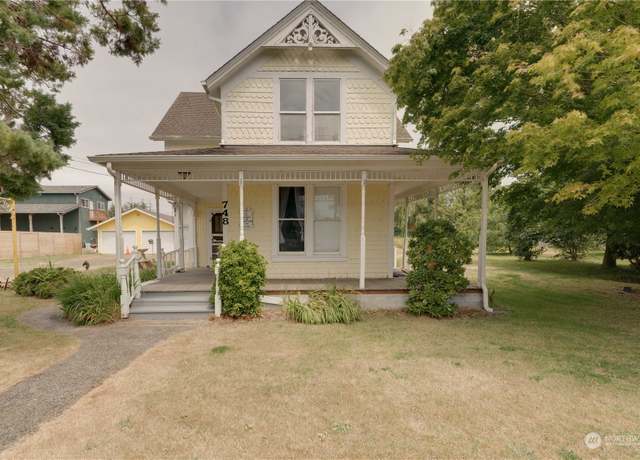 Property at 748 State Route 101, Chinook, WA 98614, 4 beds, 4 baths