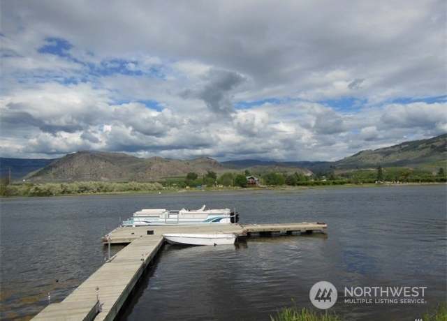 Property at 1911 Main St, Oroville, WA 98844