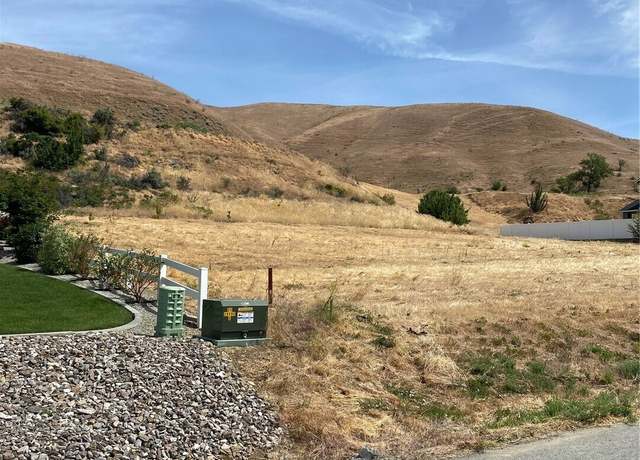 Property at 147 Diede Hls, Wenatchee, WA 98801