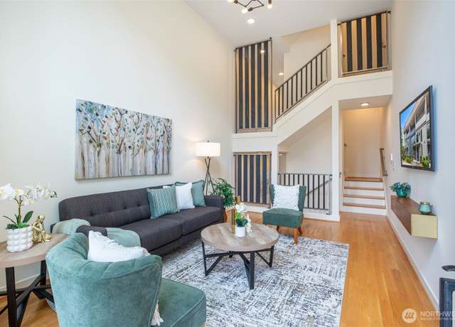 Property at 140 26 Ave E, Seattle, WA 98112, 3 beds, 2.5 baths