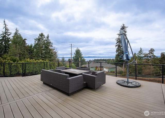 Property at 19005 11th Ave NW, Shoreline, WA 98177, 3 beds, 2.5 baths