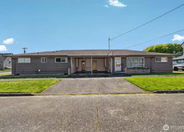 Property at 601 S 4th Ave, Kelso, WA 98626, 4 beds, 2 baths