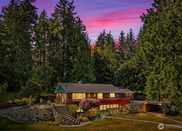 Property at 2120 Lake Ave, Snohomish, WA 98290, 2 beds, 2 baths