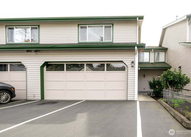 Property at 15815 Admiralty Way Unit B6, Lynnwood, WA 98087, 3 beds, 2.5 baths