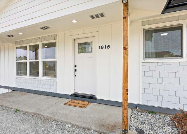 Property at 1615 S 84th St, Tacoma, WA 98444, 4 beds, 2 baths