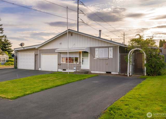 Property at 7052 S I St, Tacoma, WA 98408, 3 beds, 2 baths