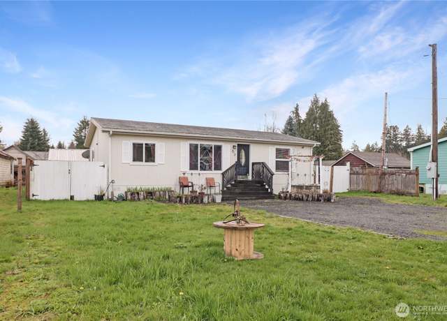 Property at 315 W 4th Ave, Pe Ell, WA 98572, 3 beds, 2 baths