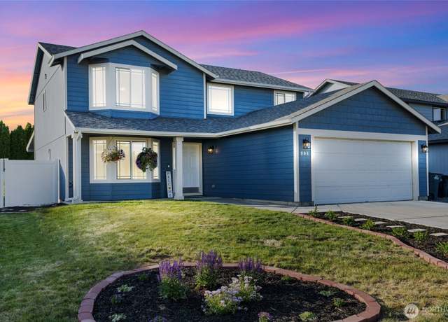 Property at 904 W Polo Ridge Dr, Moses Lake, WA 98837, 4 beds, 3 baths