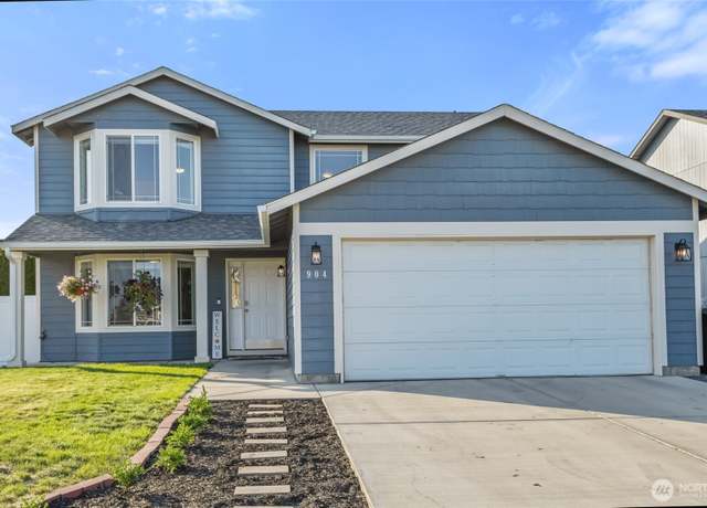 Property at 904 W Polo Ridge Dr, Moses Lake, WA 98837, 4 beds, 3 baths
