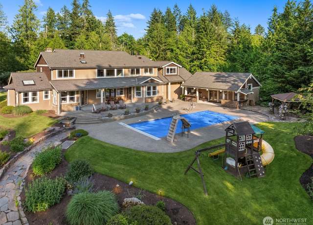 Property at 22217 255th Ave SE, Maple Valley, WA 98038, 4 beds, 4.5 baths