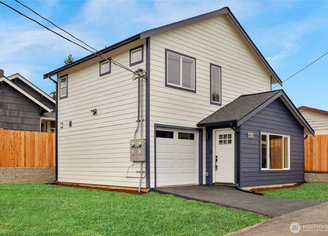 Property at 1602 Baker Ave Unit B, Everett, WA 98201, 3 beds, 2.5 baths